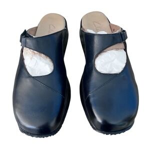 Vtg Y2K Clarks Mary Jane Flats Black Leather Shoes 8.5 Whimsigoth Menocore Artsy
